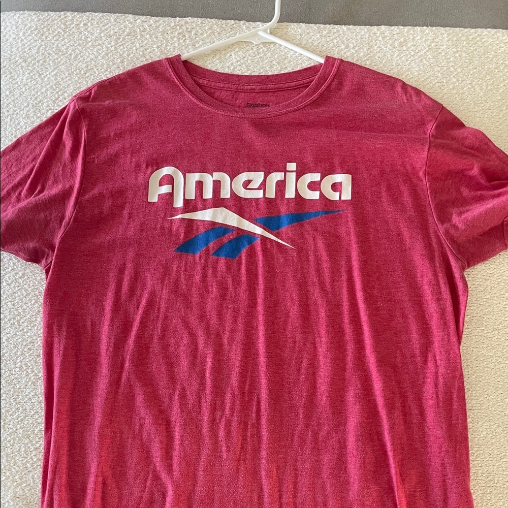 Reebok Men's Red 'America' Tee